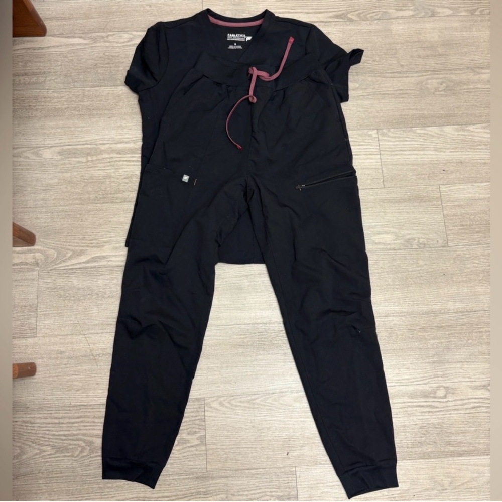 Fabletics Black Scrub Set with Pink Accents